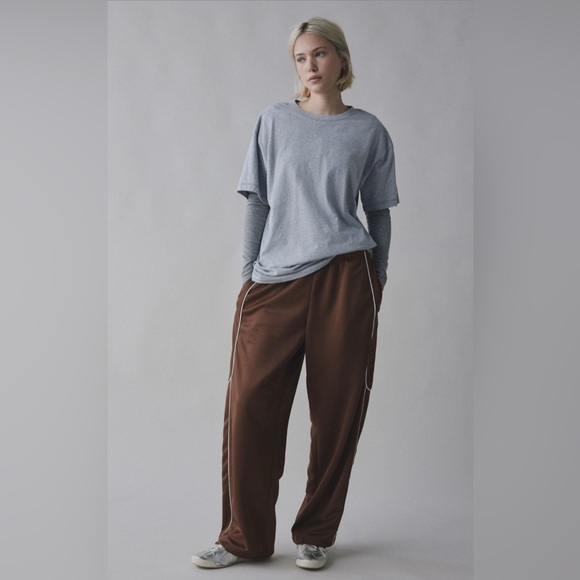 BDG Tobi Oversized Crew Neck Tee - Picture 1 of 3
